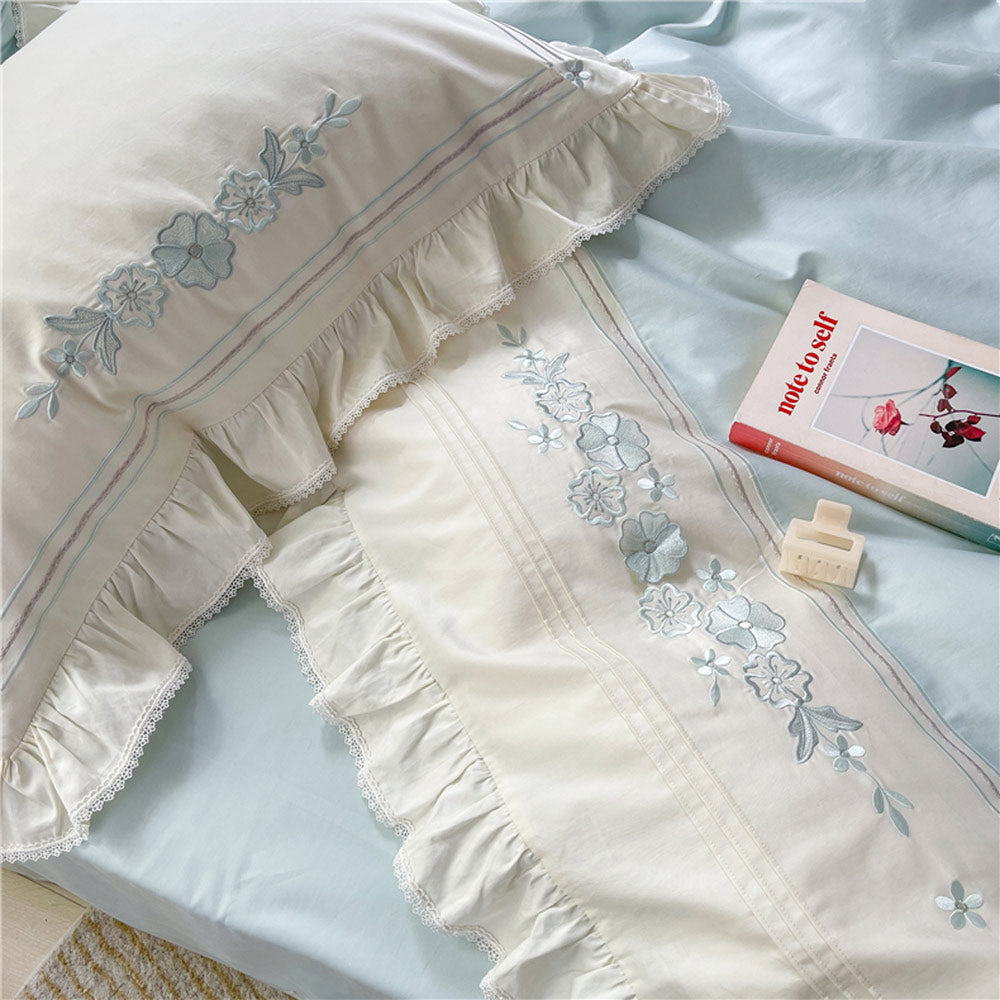 French Princess Embroidery Duvet Cover | 3CARATS