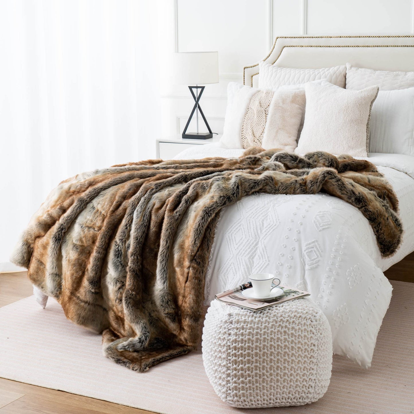 Lutetia Super Soft Fuzzy Thick Throw Blanket | 3CARATS