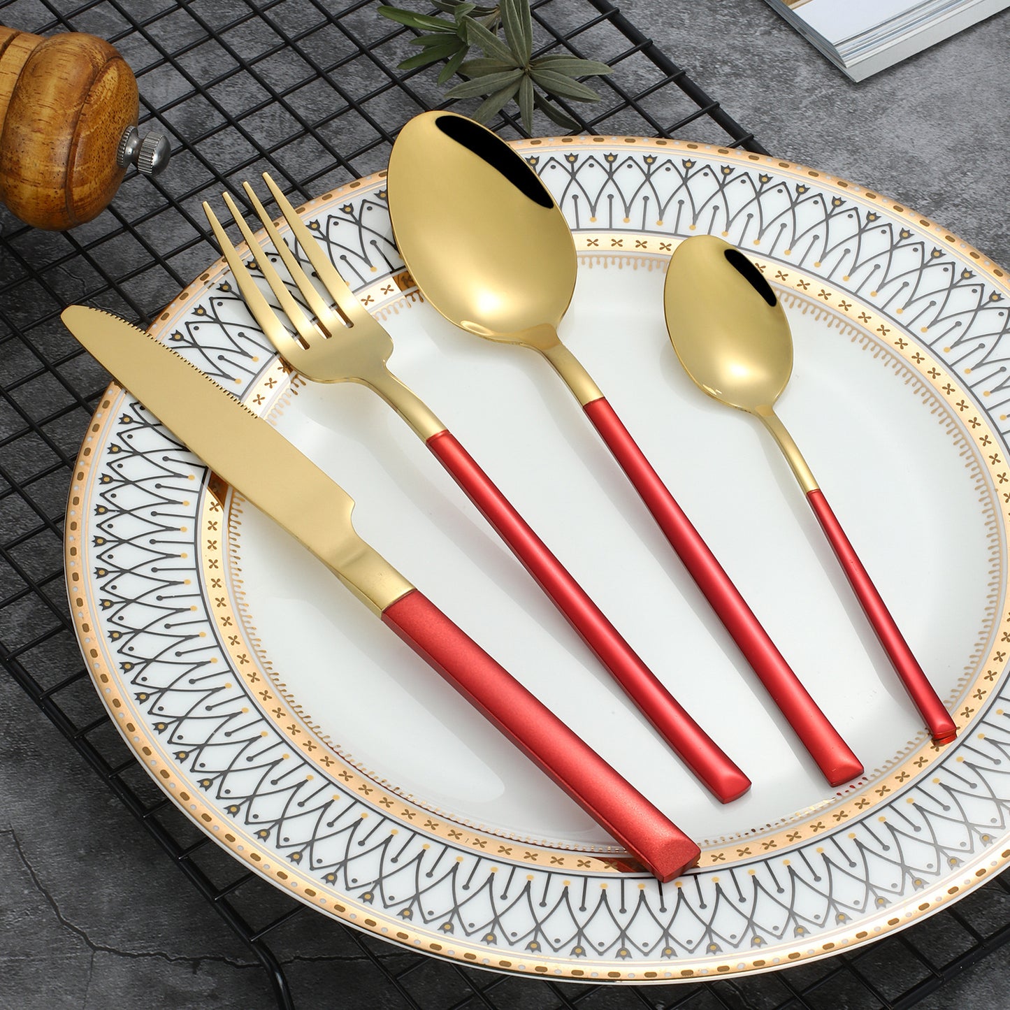 Luxury Italy Cutlery Steel Set | 3CARATS