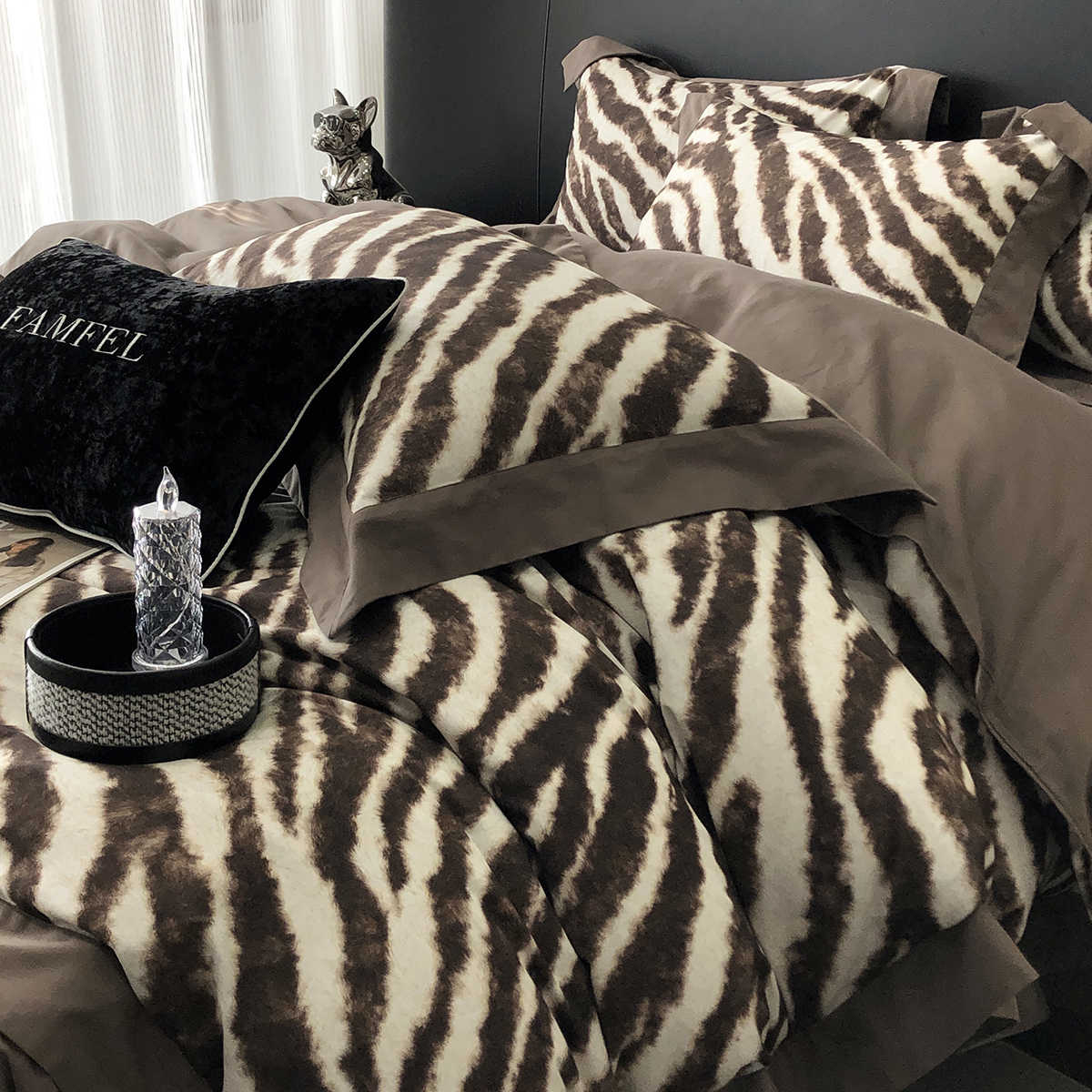 Luxury Zebra Print 120S Long-Staple Cotton Bedding Set | 3CARATS