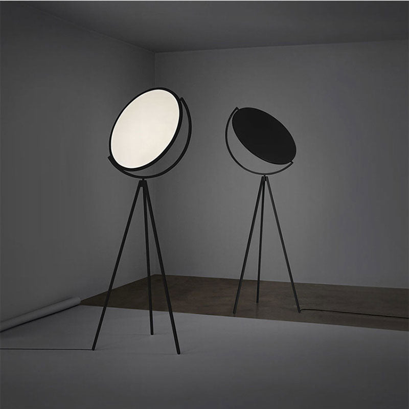 Modern Minimalist Rotating LED Light | 3CARATS