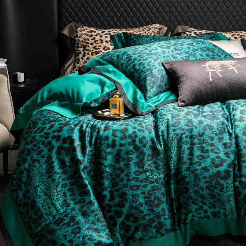 Vintage Leopard Egyptian Cotton 4-Piece Bedding Set | 3CARATS