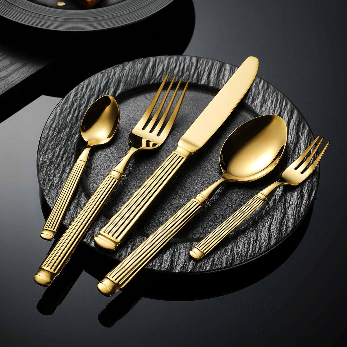 Aurelia Luxury Column Gold-Plated Dining Cutlery | 3CARATS