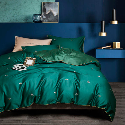 Dark Green Bee Cotton Duvet Set | 3CARATS