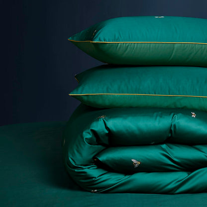 Dark Green Bee Cotton Duvet Set | 3CARATS