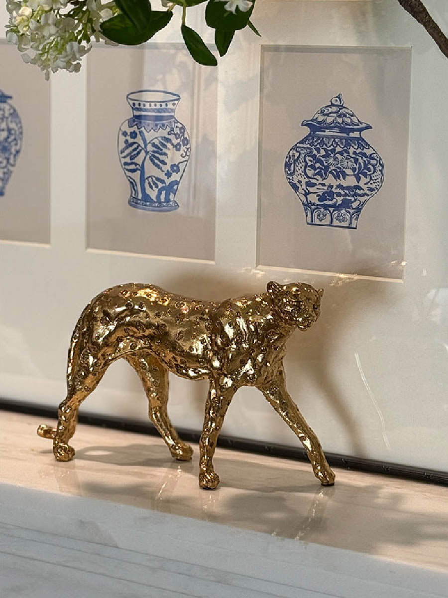Golden Exquisite Leopard Art Ornament | 3CARATS