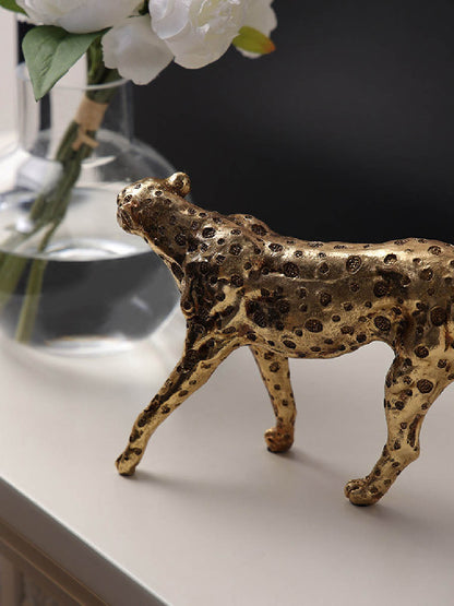 Golden Exquisite Leopard Art Ornament | 3CARATS