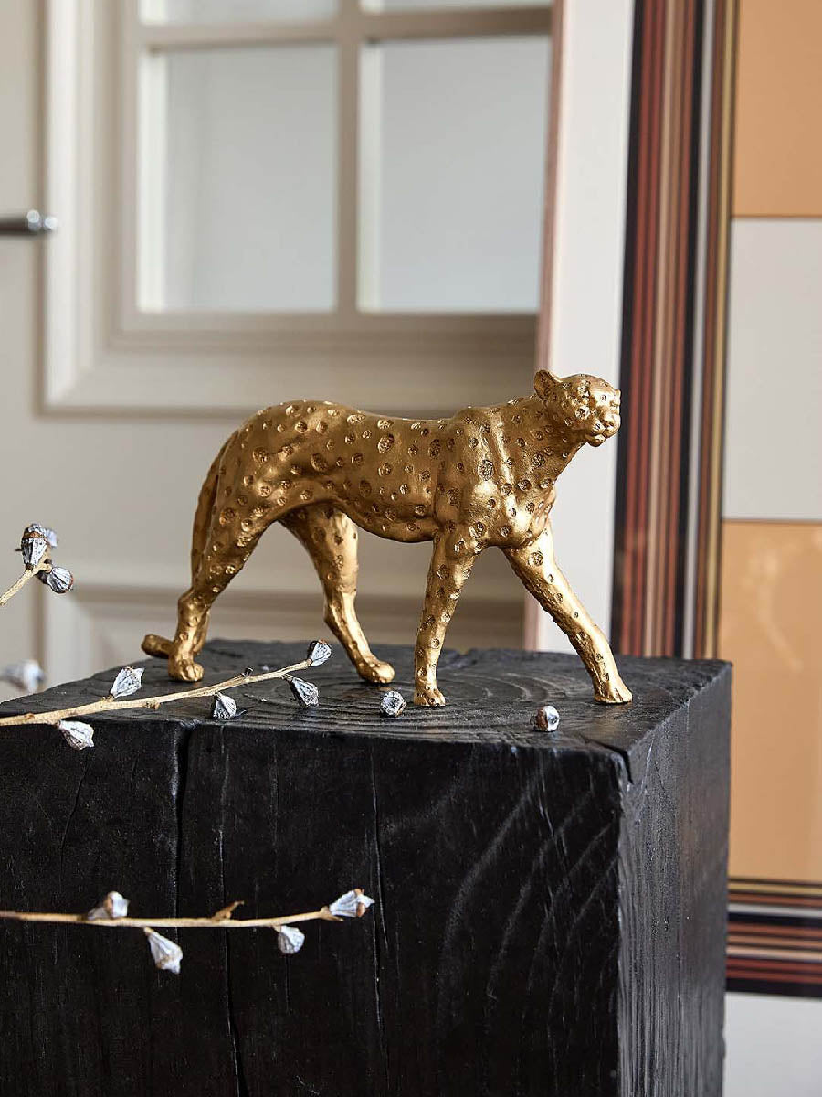 Golden Exquisite Leopard Art Ornament | 3CARATS
