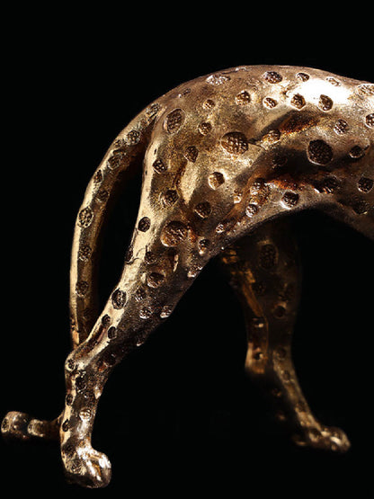 Golden Exquisite Leopard Art Ornament | 3CARATS