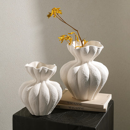 French Elegant Petal-Shaped Ceramic Vase | 3CARATS