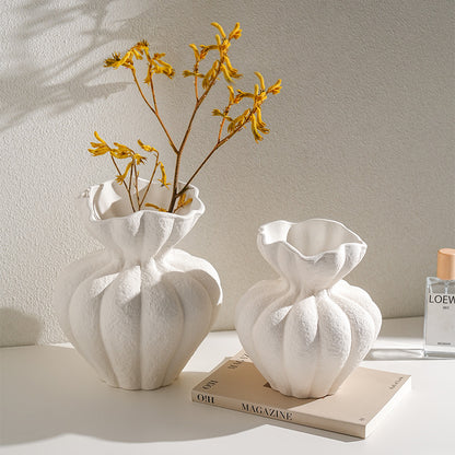 French Elegant Petal-Shaped Ceramic Vase | 3CARATS