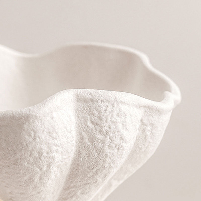 French Elegant Petal-Shaped Ceramic Vase | 3CARATS