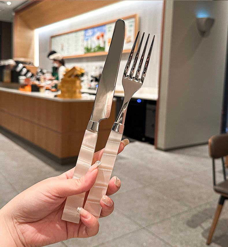 French Nacre Flatware Set with Nacreous Luster | 3CARATS