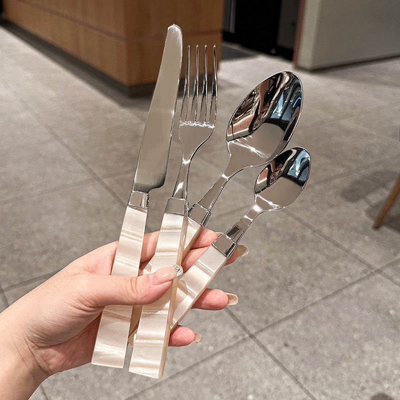 French Nacre Flatware Set with Nacreous Luster | 3CARATS