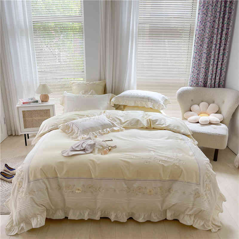 French Princess Embroidery Duvet Cover | 3CARATS