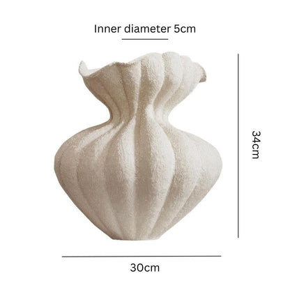 Handcrafted French Vintage-Inspired Vase | 3CARATS