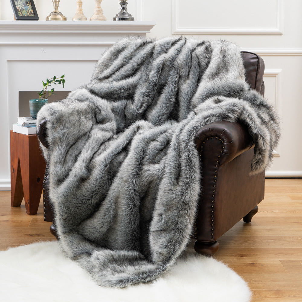 Lutetia Super Soft Fuzzy Thick Throw Blanket | 3CARATS