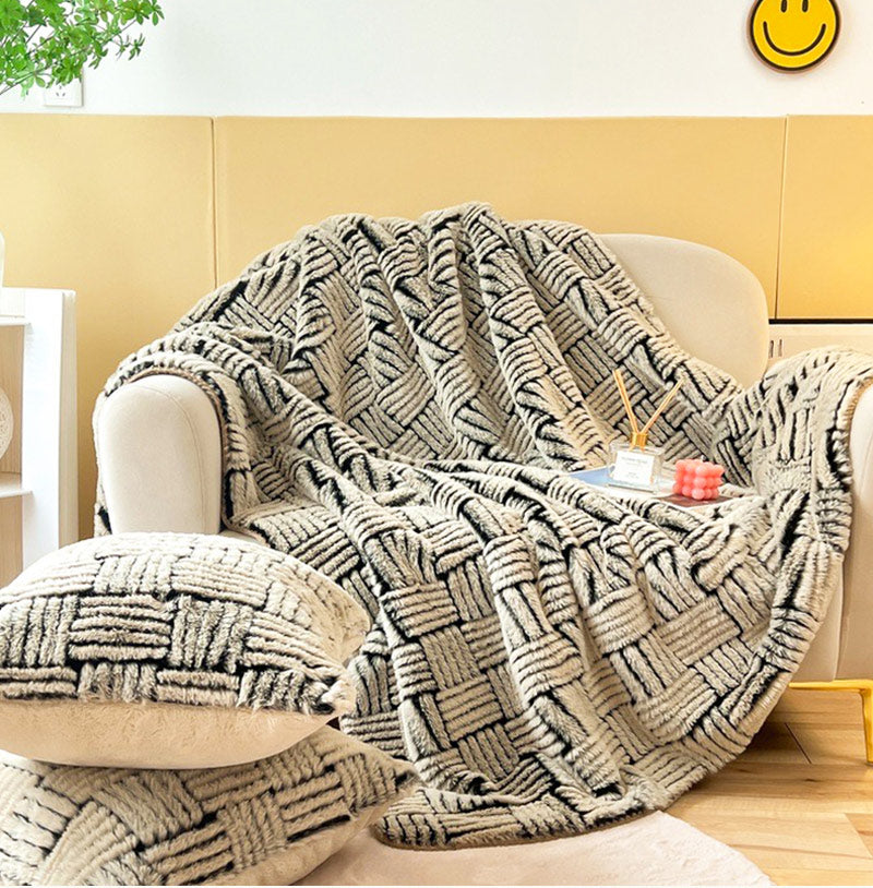 Luxury Faux Rabbit Fur Flannel Throw Blanket | 3CARATS