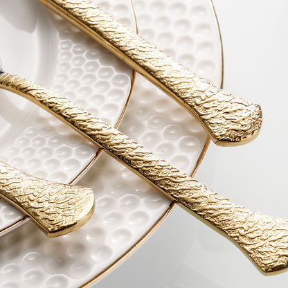 Luxury Gold Embossed Flatware Set | 3CARATS