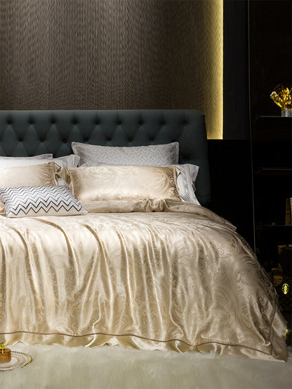 Luxury Pedra Gold 28 Momme 100% Mulberry Silk Jacquard Bedding Set | 3CARATS