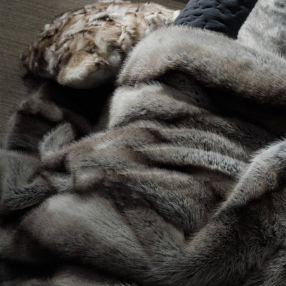 Luxury Soft Faux Fox Fur Blanket | Eco-Friendly 3CARATS