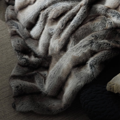 Luxury Soft Faux Fox Fur Blanket | Eco-Friendly 3CARATS
