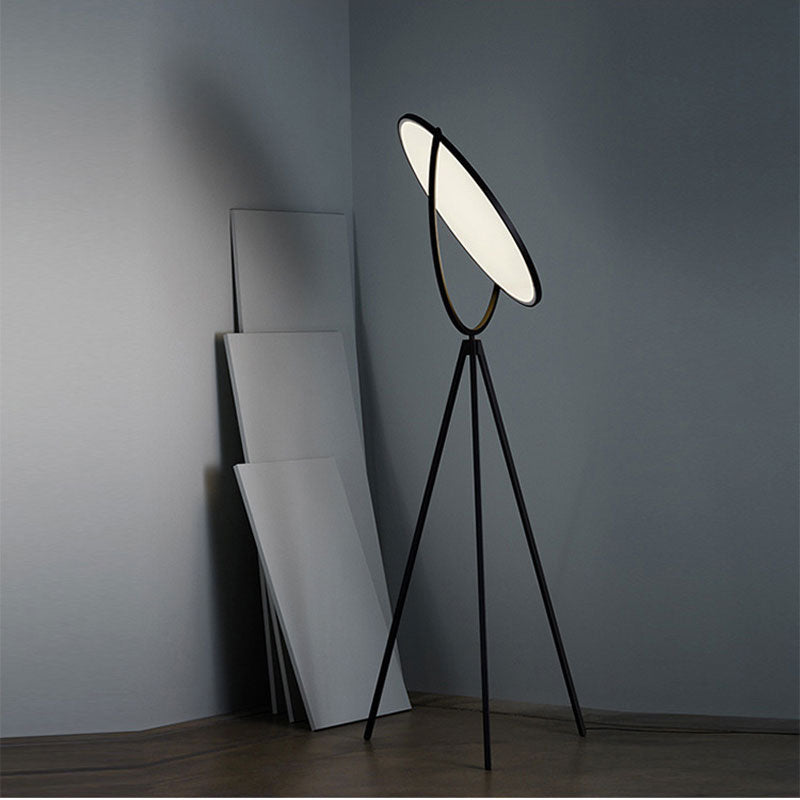 Modern Minimalist Rotating LED Light | 3CARATS