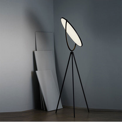 Modern Minimalist Rotating LED Light | 3CARATS