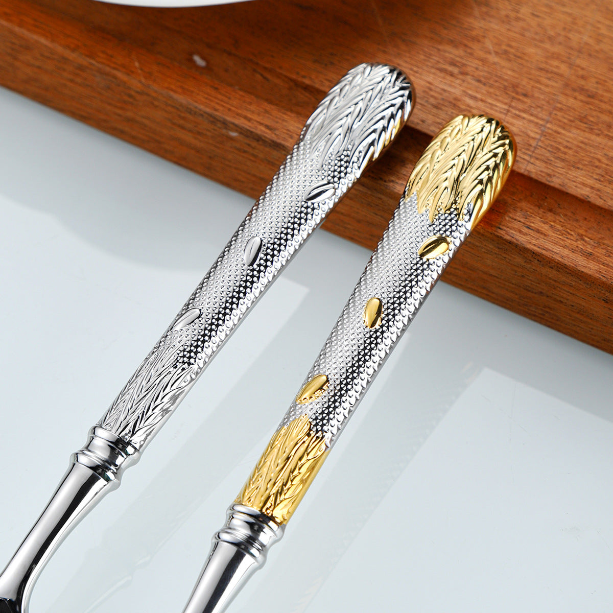 Premium Wheat Embossed Handle Forged Steak Cutlery Set | 3CARATS