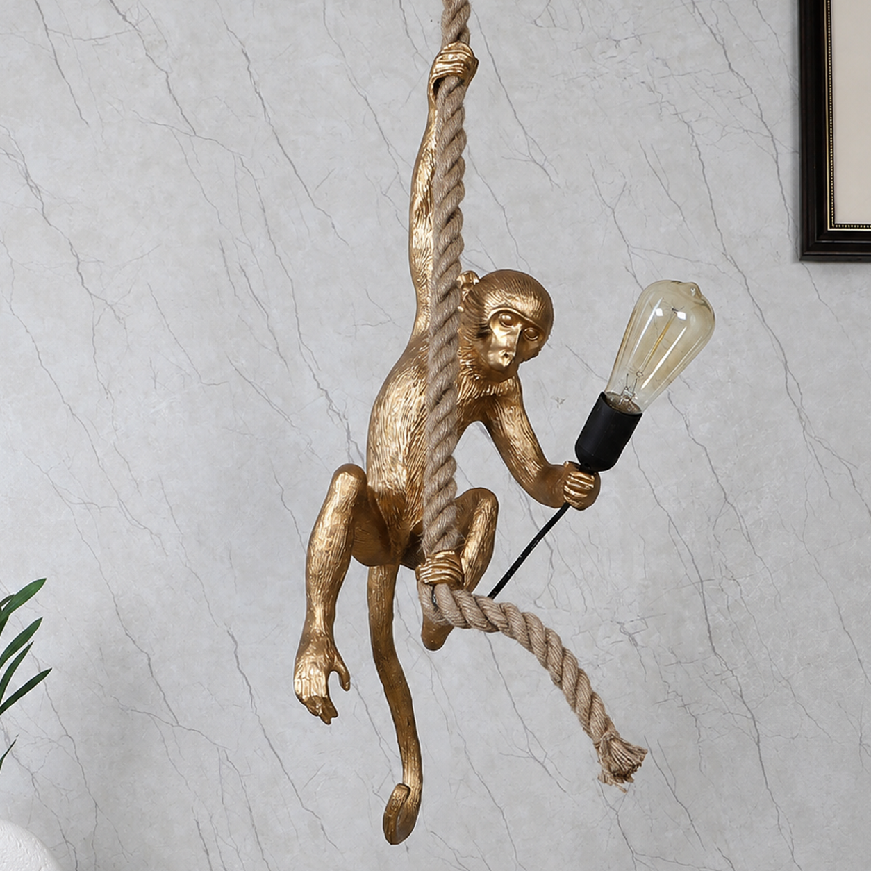 Matteo Monkey Wall Light | 3CARATS