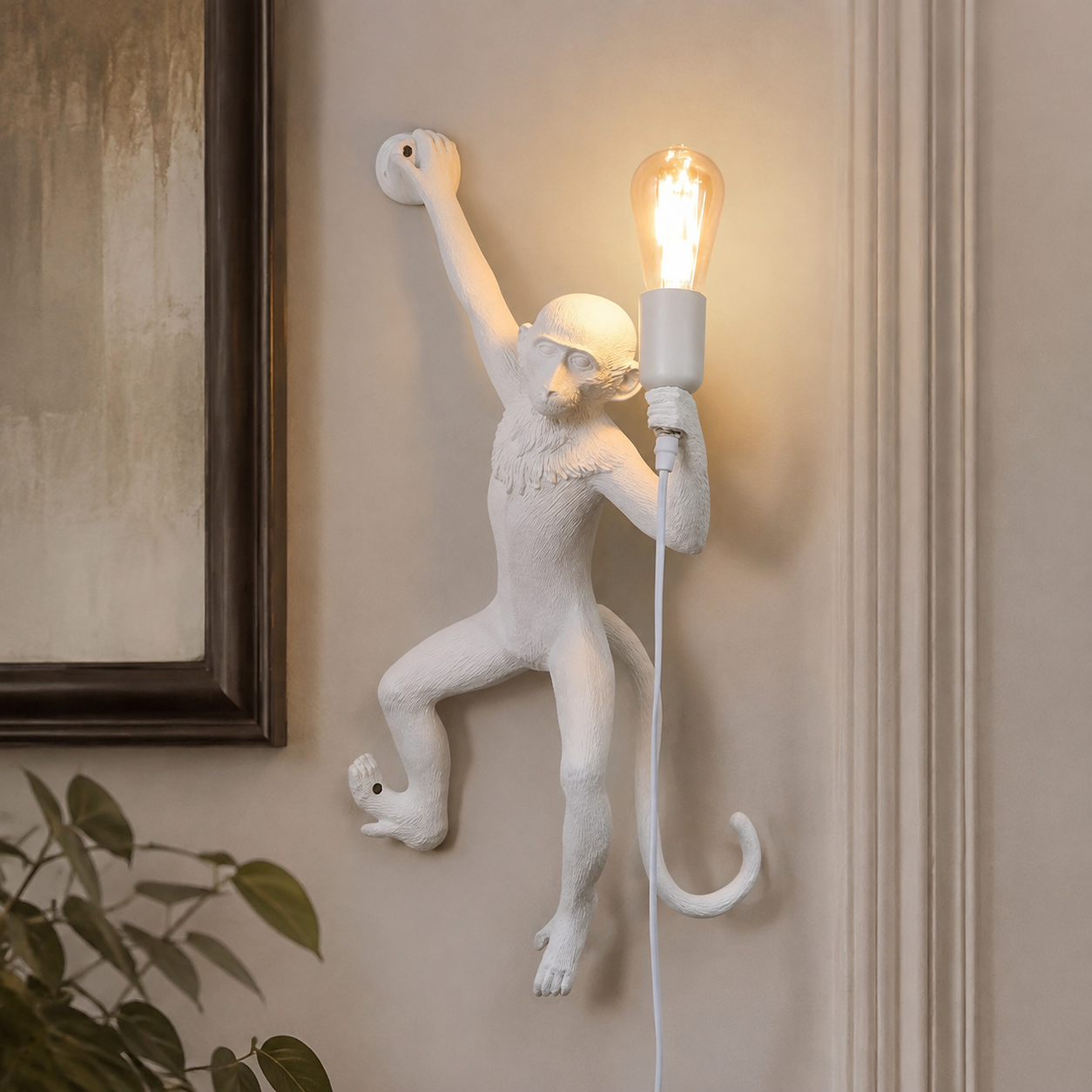 Matteo Monkey Wall Light | 3CARATS