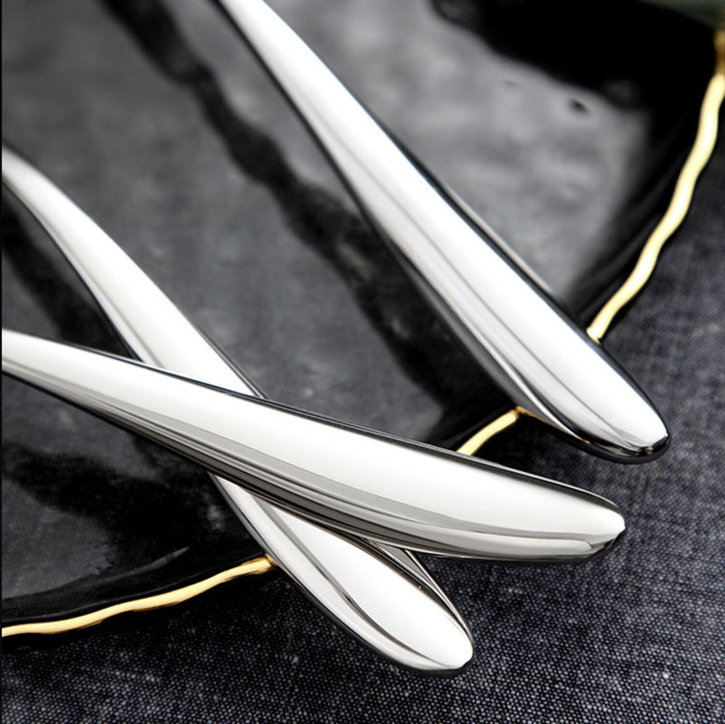 Swiss Inspired Luxury Cutlery Set | 3CARATS