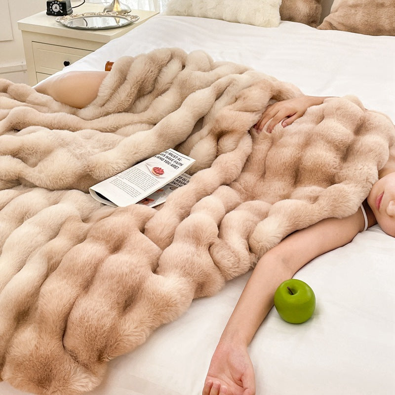 Toscana Affordable Luxury Plush Bed Throw Blanket | 3CARATS