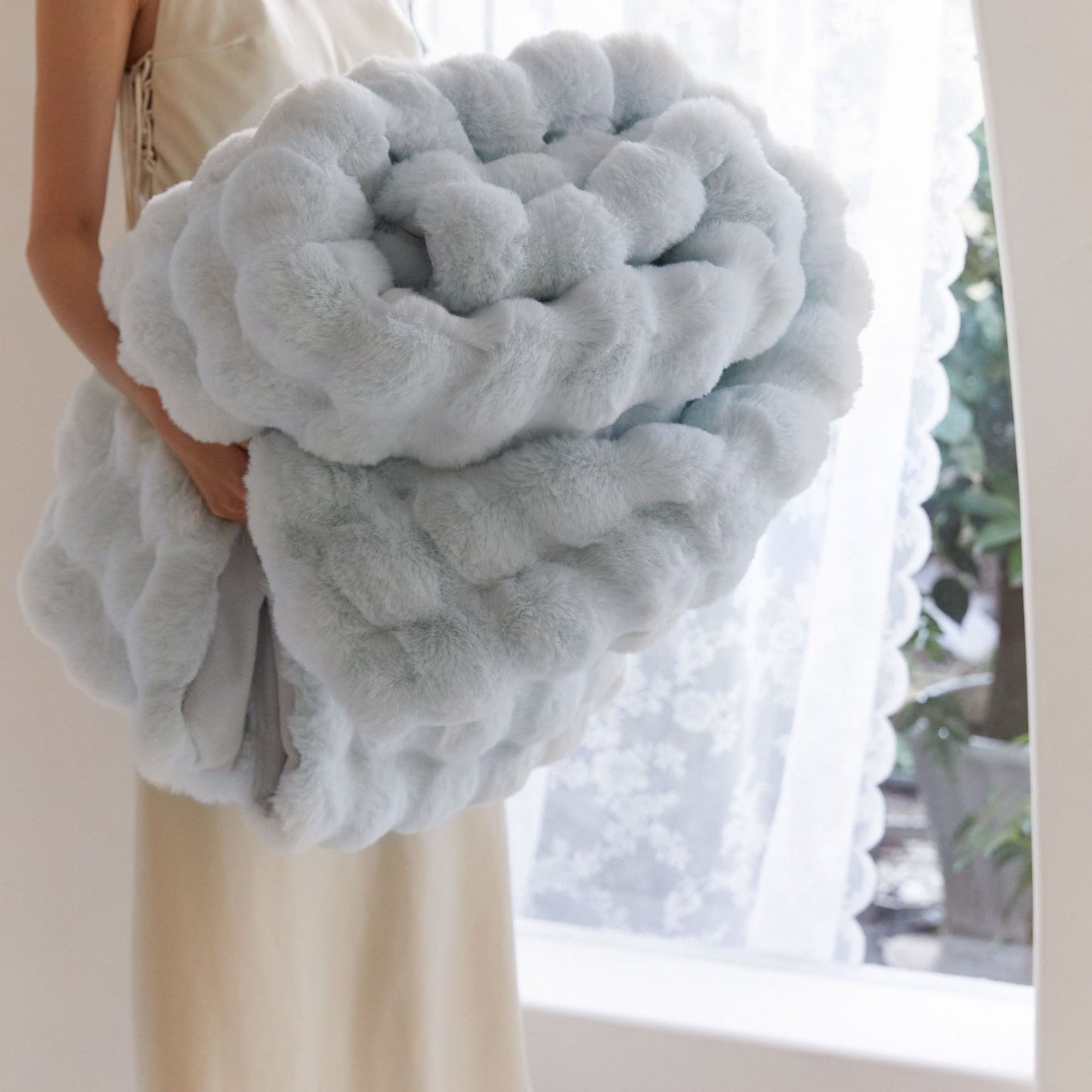 Plush Bed Throw Blanket