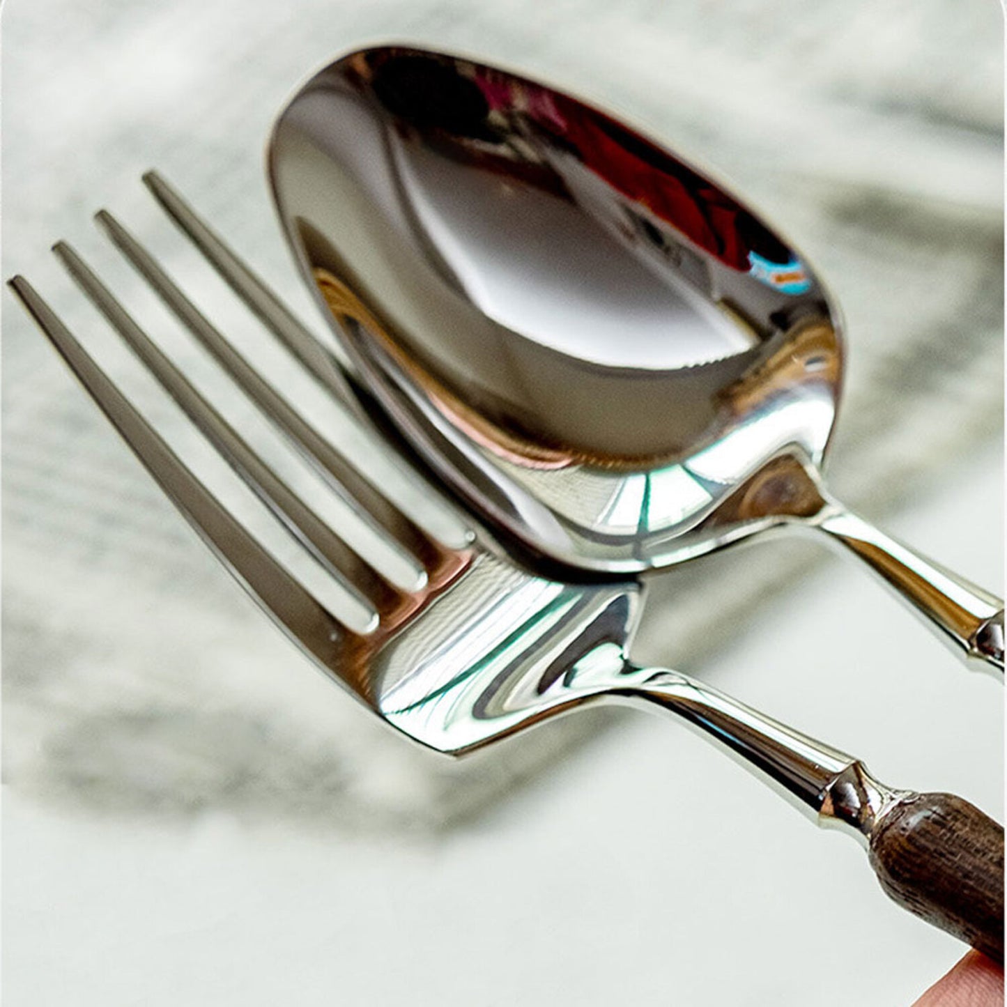 Vintage Chicken-Wing Wood Handle Cutlery Set | 3CARATS